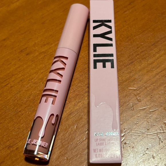 Kylie Lip Shine Lacquer You’re Cute Jeans - Picture 4 of 16